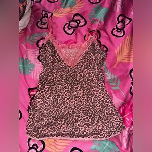 Cheetah print pink shirt